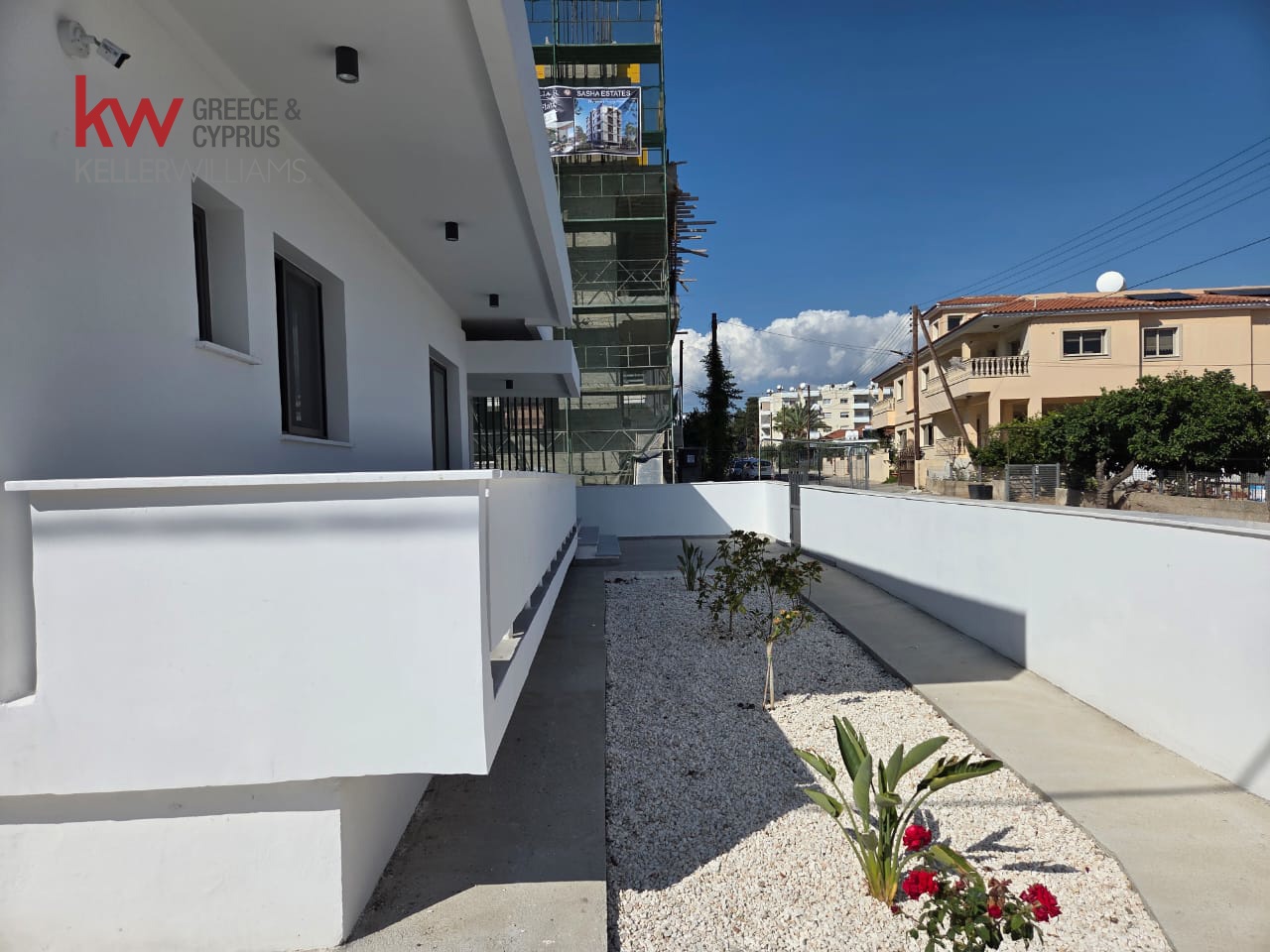 5 bedrooms Villa in Paphos, Cyprus No. 61208
