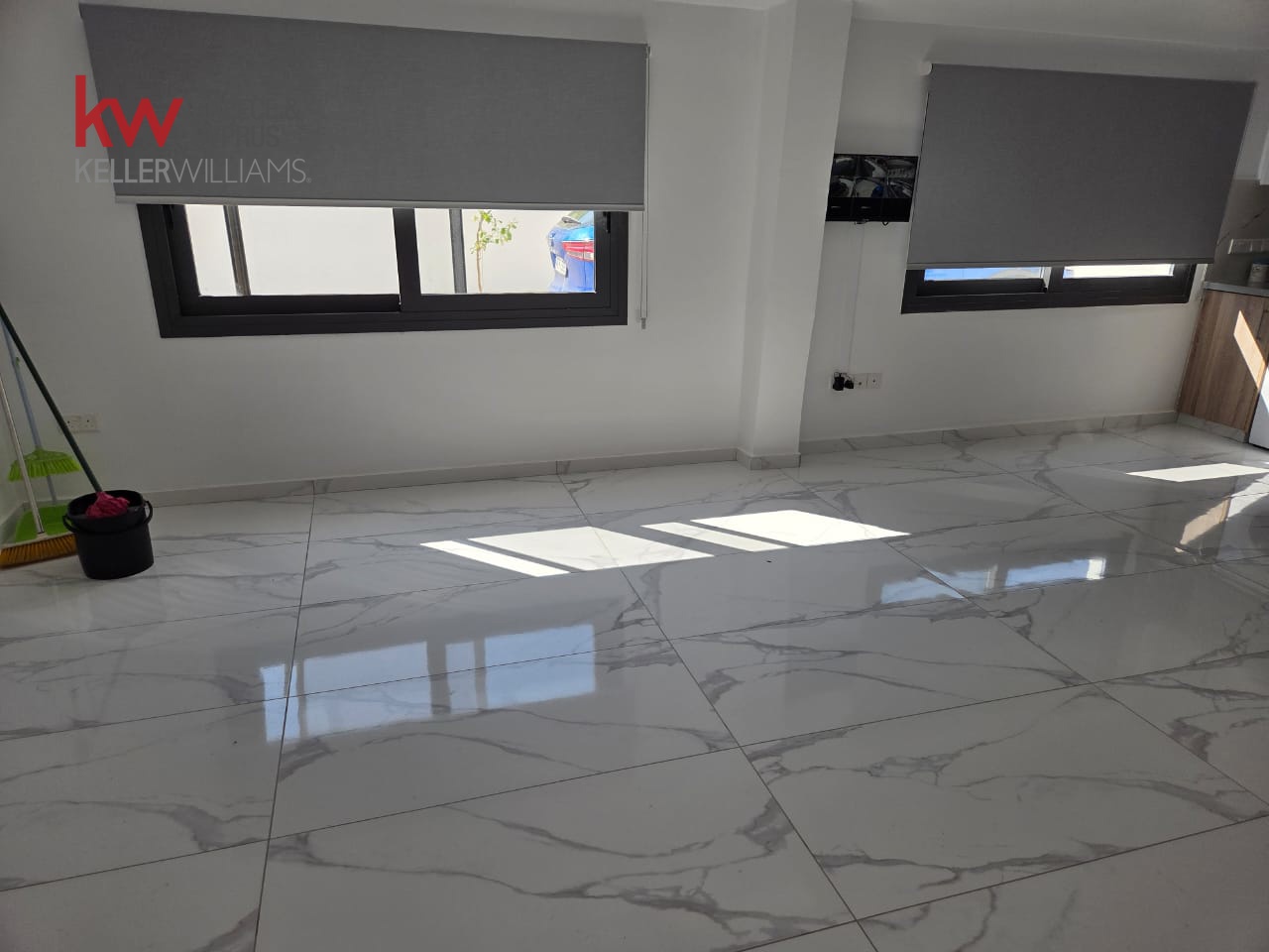 5 bedrooms Villa in Paphos, Cyprus No. 61208