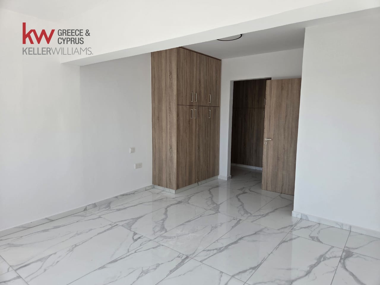 5 bedrooms Villa in Paphos, Cyprus No. 61208