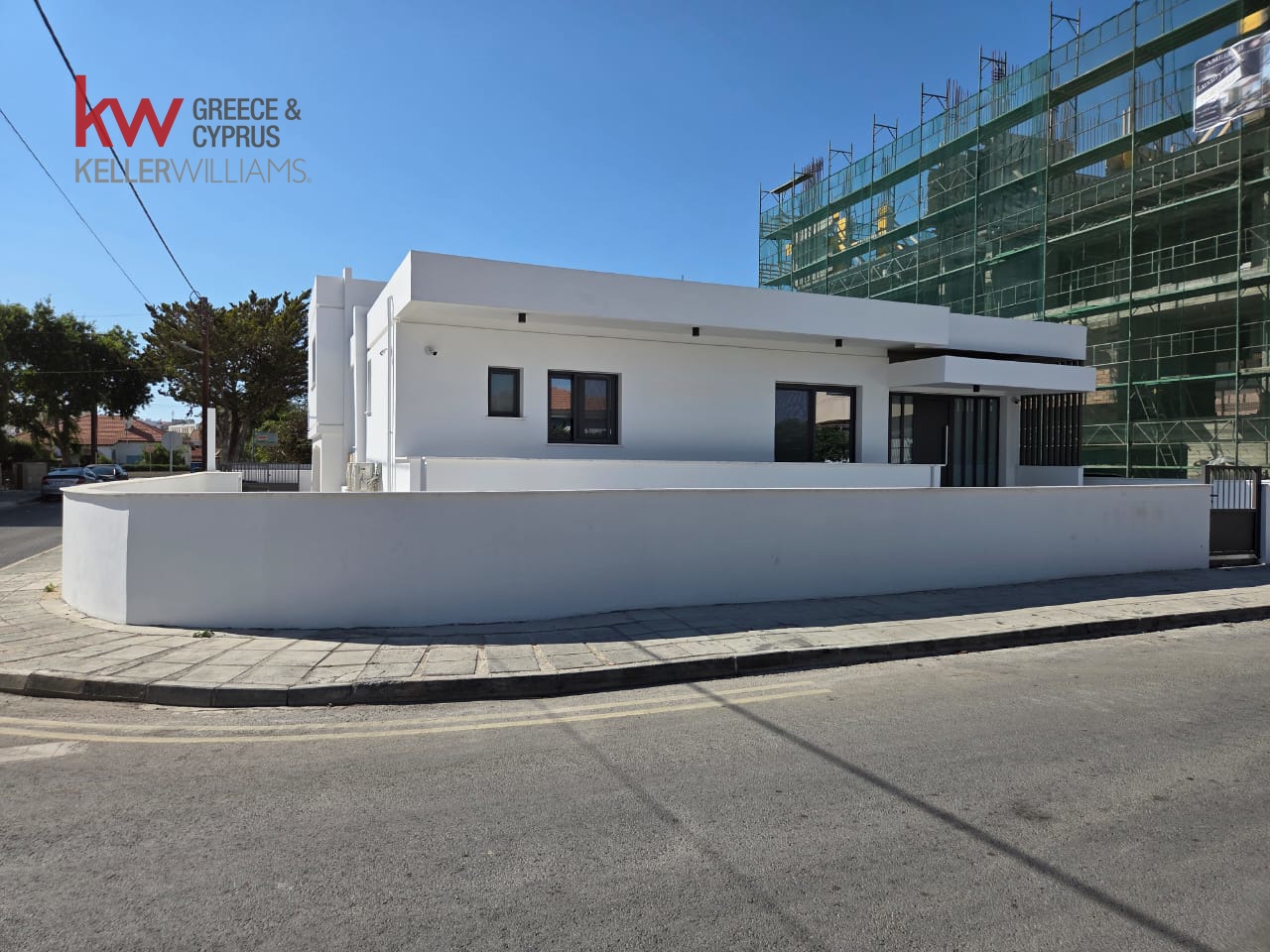 5 bedrooms Villa in Paphos, Cyprus No. 61208
