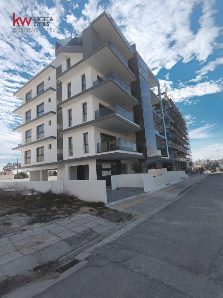 4 dormitorios Apartamento en Larnaca, Larnaka, Chipre No. 39821