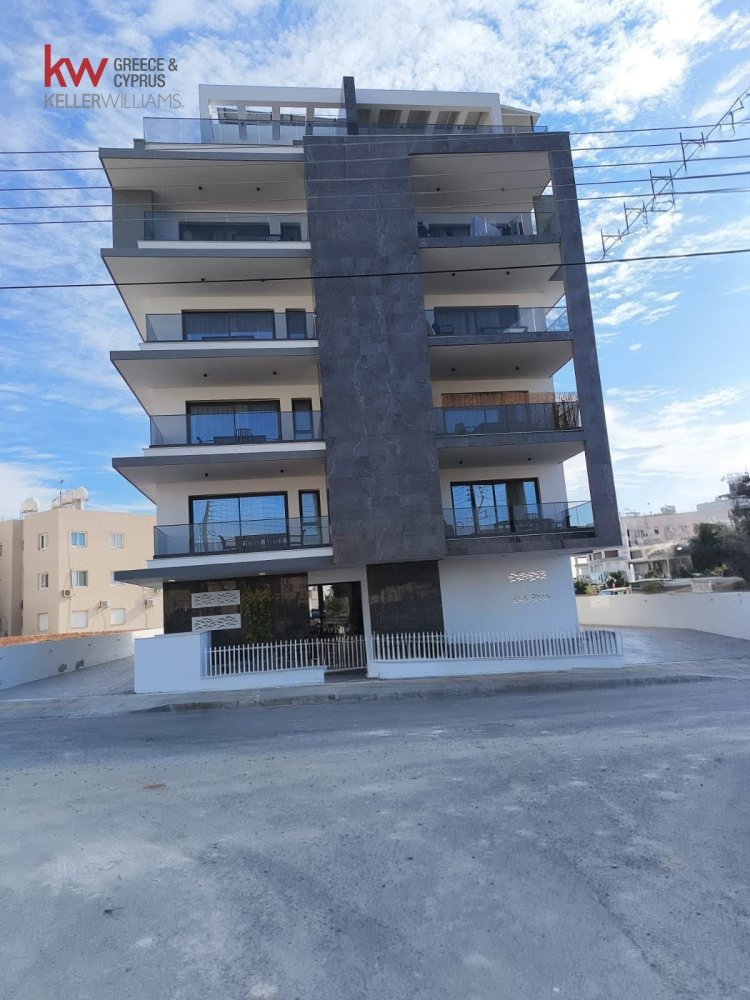 4 dormitorios Apartamento en Larnaca, Larnaka, Chipre No. 39821