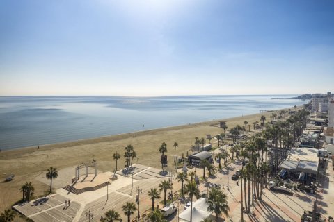 3 bedrooms Apartment in Larnaca, Larnaka, Cyprus No. 40337