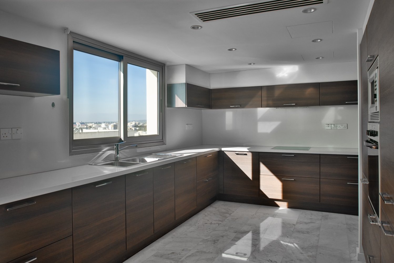 3 chambres Appartement à Larnaca, Larnaka, Chypre No. 40337