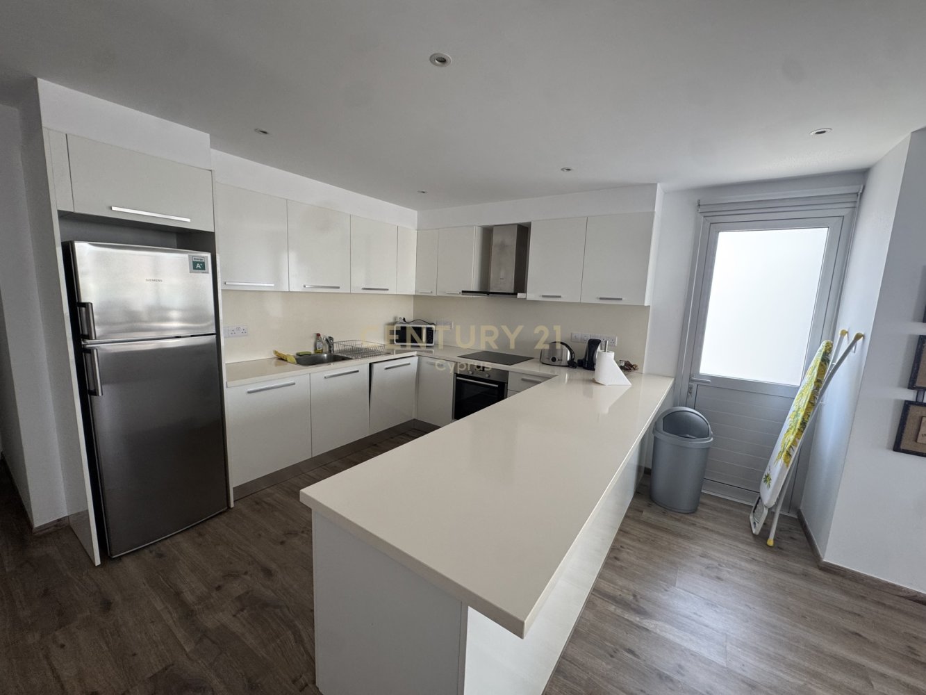 3 bedrooms Apartment in Germasogeia, Limassol, Cyprus No. 58897