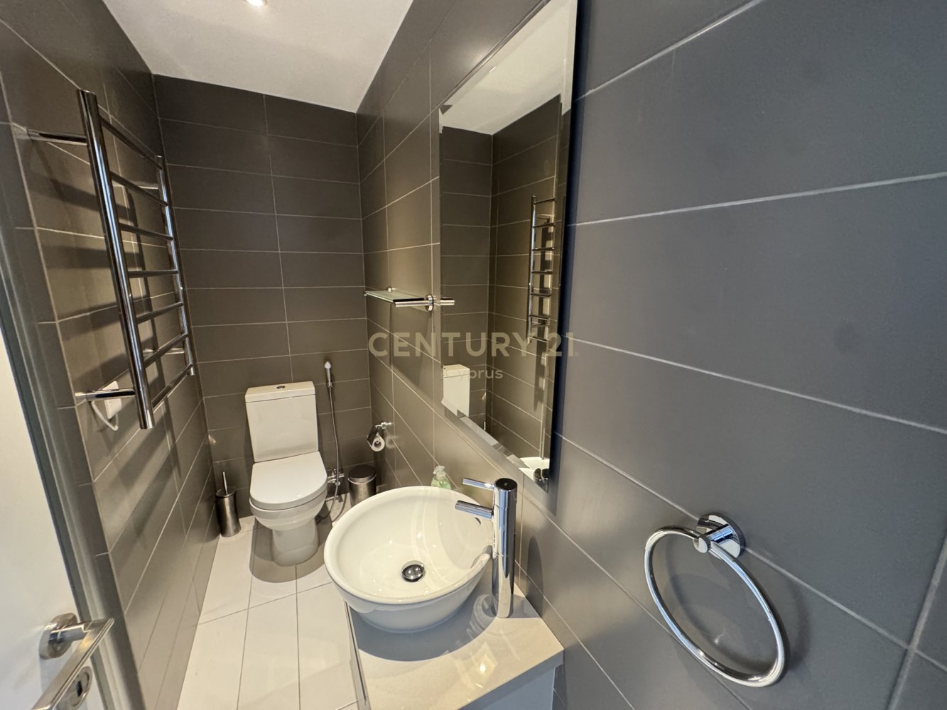 3 bedrooms Apartment in Germasogeia, Limassol, Cyprus No. 58897