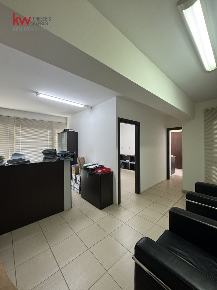 116m2 Bureau à Larnaca, Larnaka, Chypre No. 40103