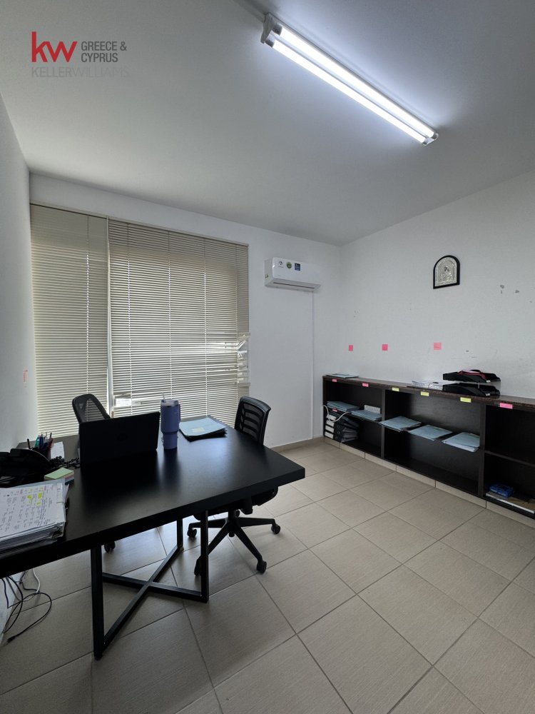 116m2 Bureau à Larnaca, Larnaka, Chypre No. 40103