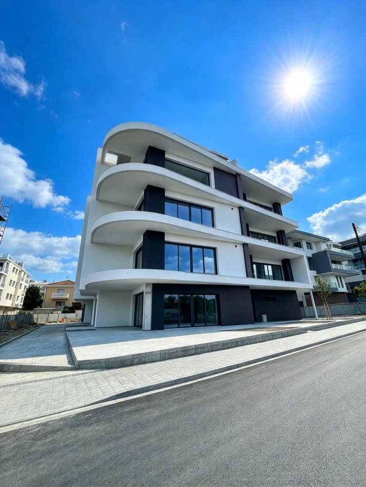 3 bedrooms Apartment in Mesa Geitonia, Limassol, Cyprus No. 62307
