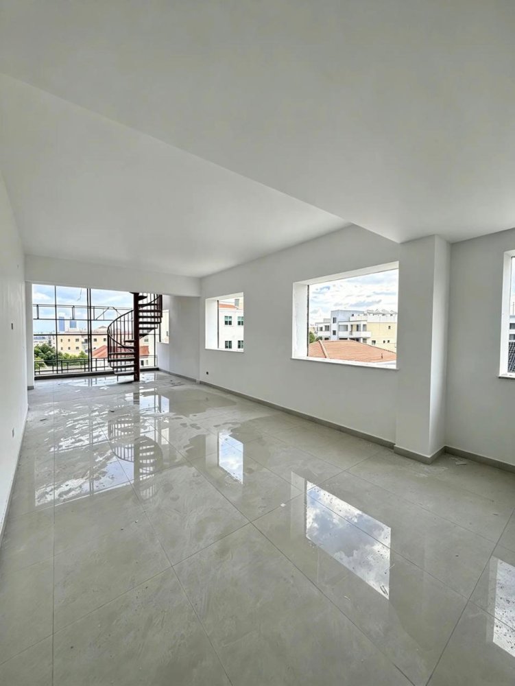 3 bedrooms Apartment in Mesa Geitonia, Limassol, Cyprus No. 62307