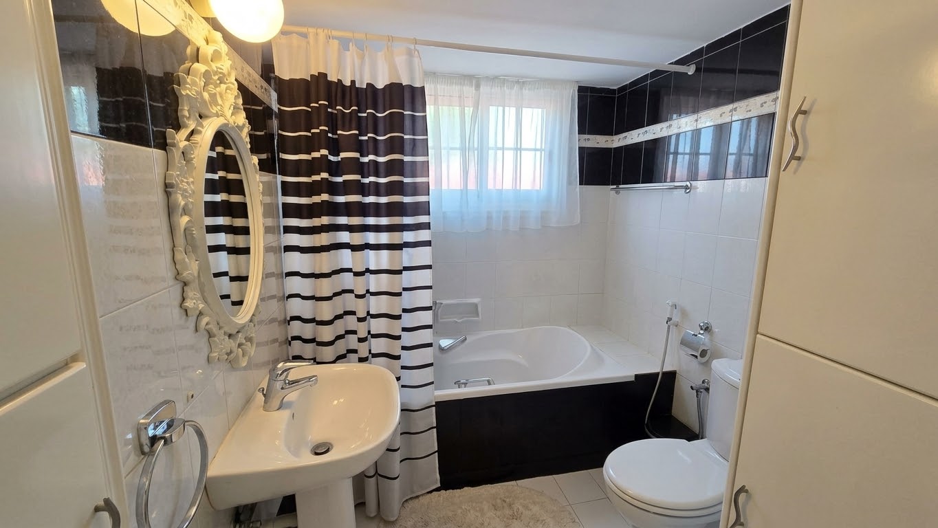3 bedrooms Bungalow in Aradippou, Larnaka, Cyprus No. 62357