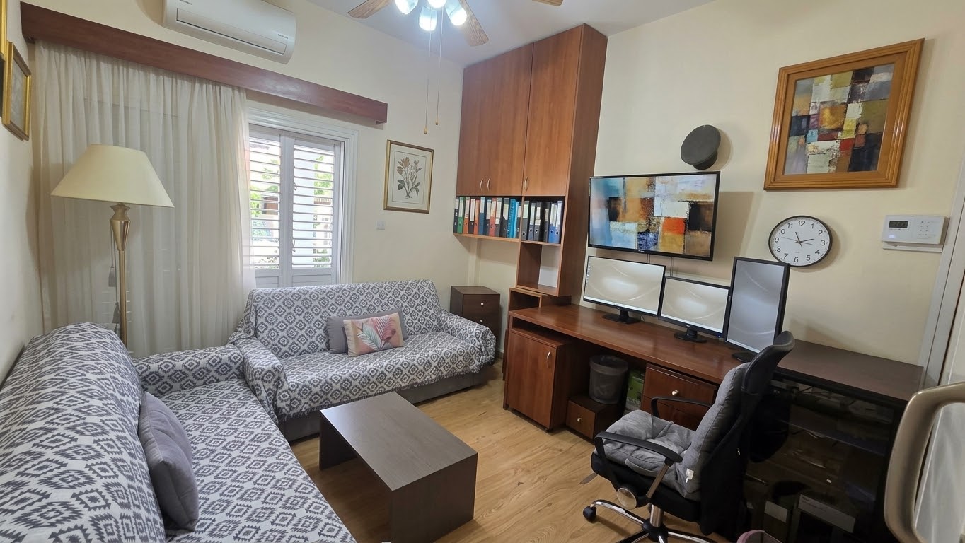 3 bedrooms Bungalow in Aradippou, Larnaka, Cyprus No. 62357