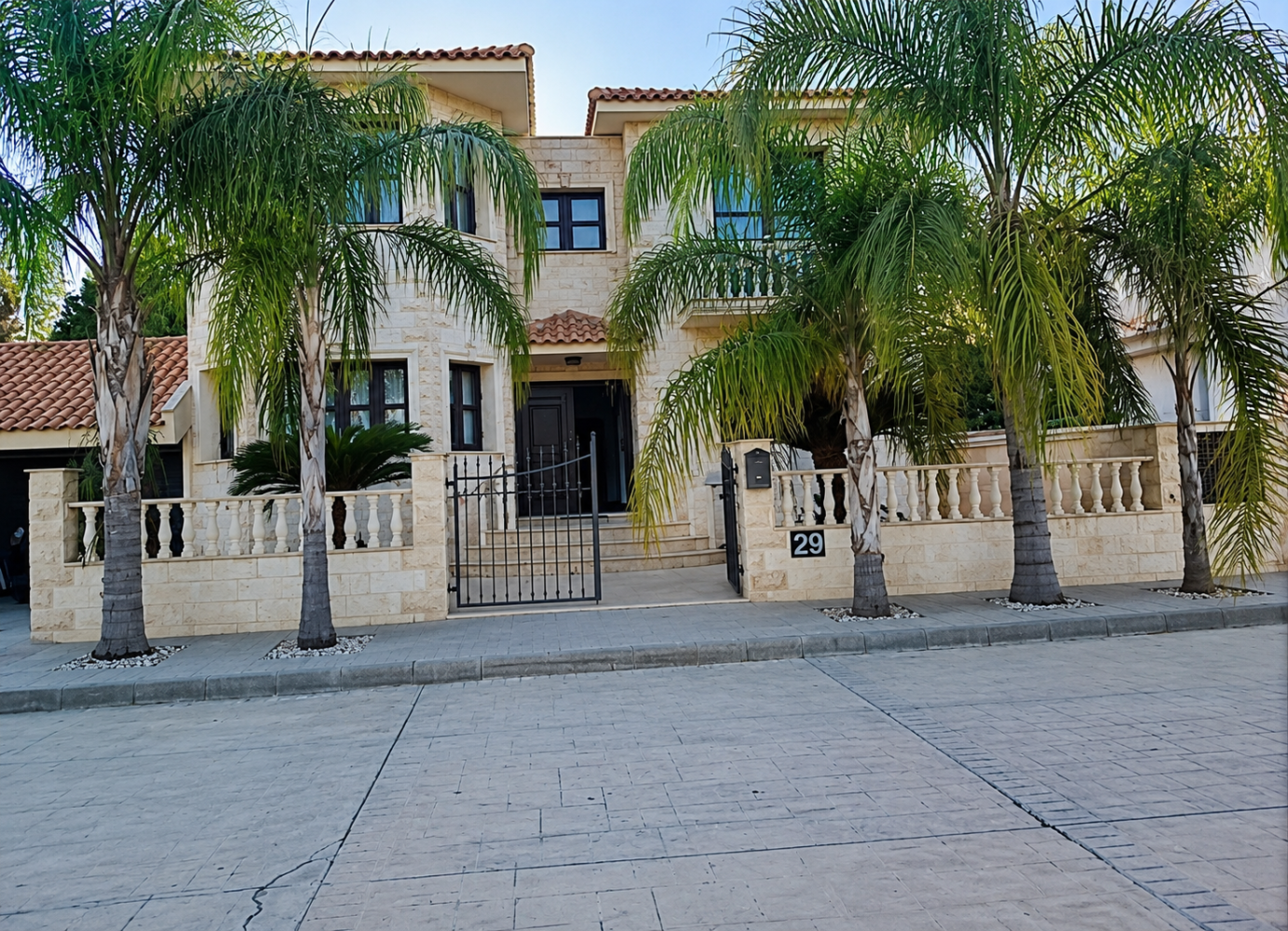 5 bedrooms Villa in Aradippou, Larnaka, Cyprus No. 61497