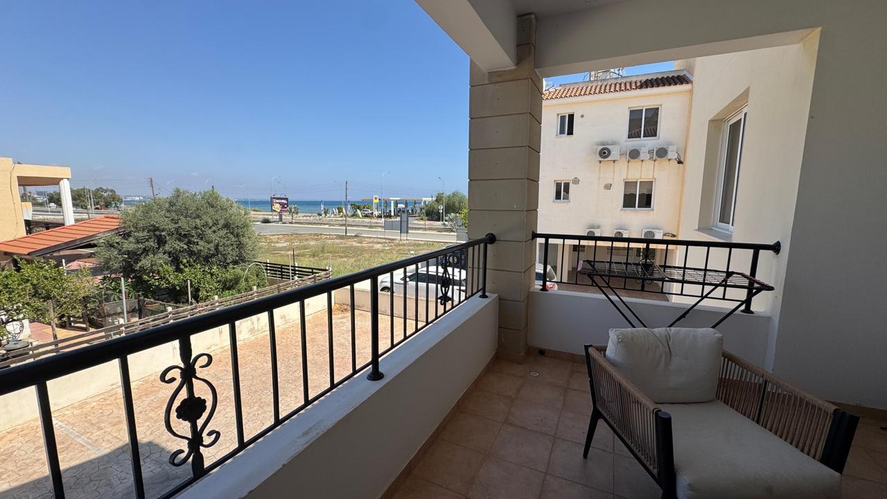 2 bedrooms Apartment in Larnaca, Larnaka, Cyprus No. 62544