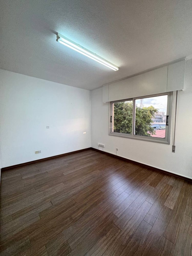 3 pièces Propriété commerciale à Limassol, Chypre No. 62637