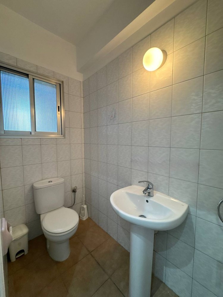3 pièces Propriété commerciale à Limassol, Chypre No. 62637