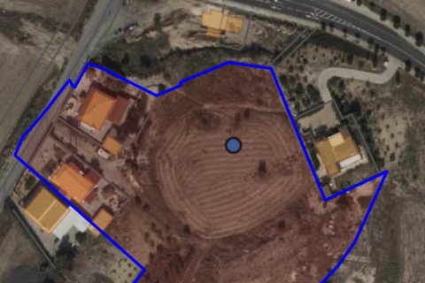 Земельный участок 7840м2 в Терсефану, Ларнака, Кипр № 39993