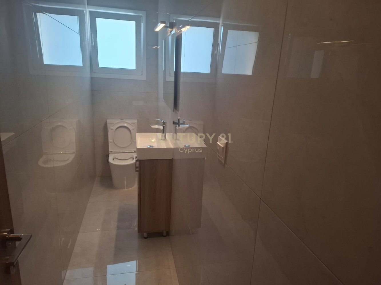 3 dormitorios Apartamento en Limassol, Chipre No. 58908