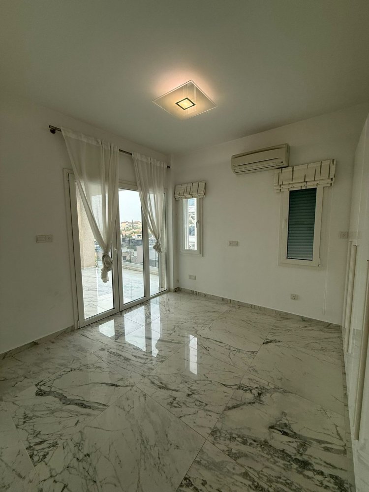 3 bedrooms Apartment in Parekklisia, Limassol, Cyprus No. 62266