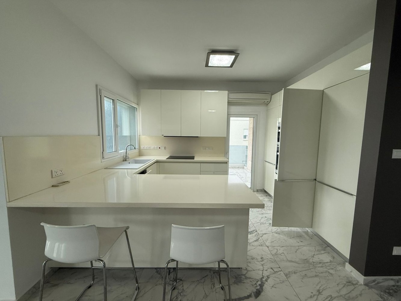 3 bedrooms Apartment in Parekklisia, Limassol, Cyprus No. 62266