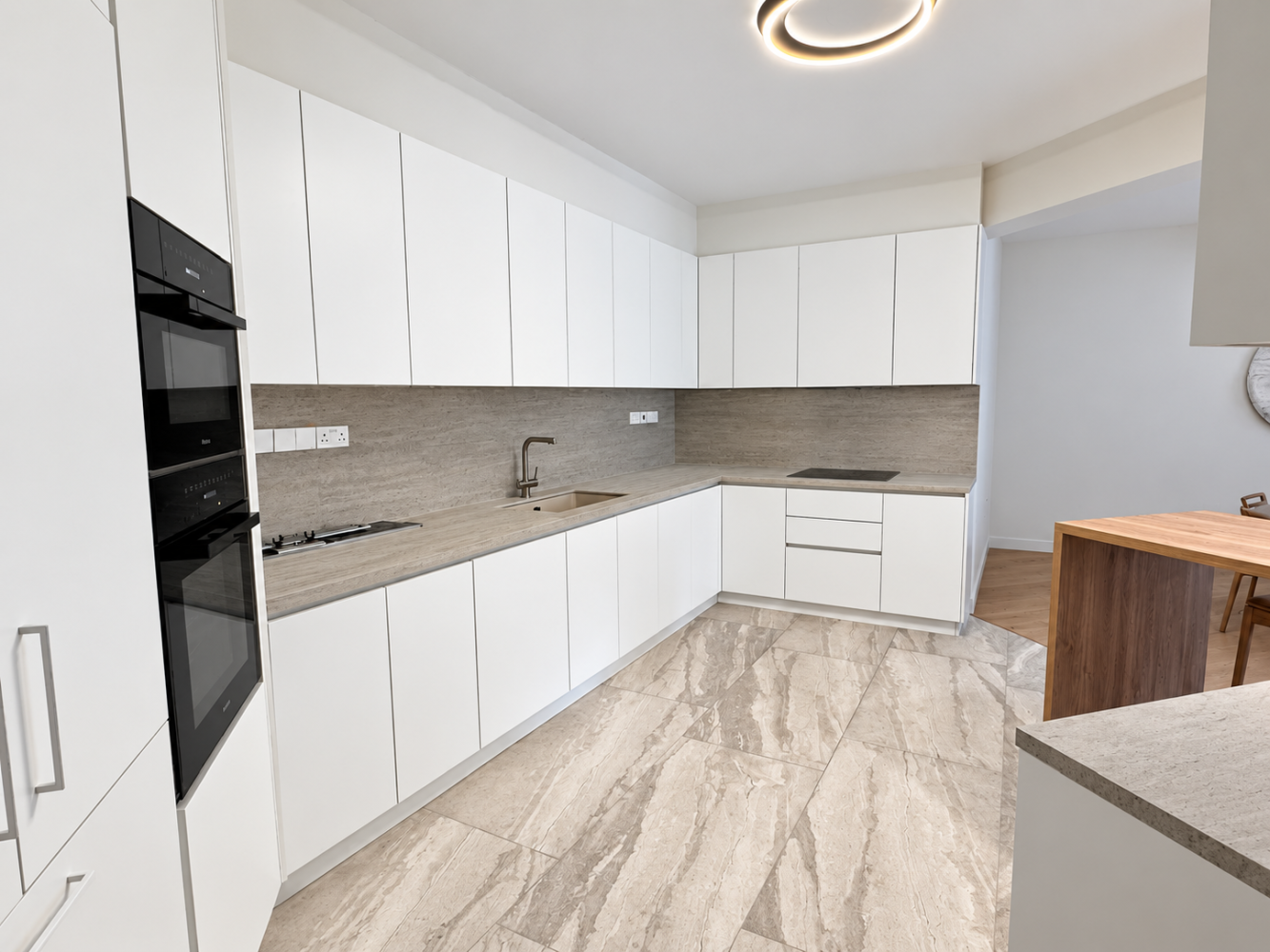 3 bedrooms Apartment in Germasogeia, Limassol, Cyprus No. 62332