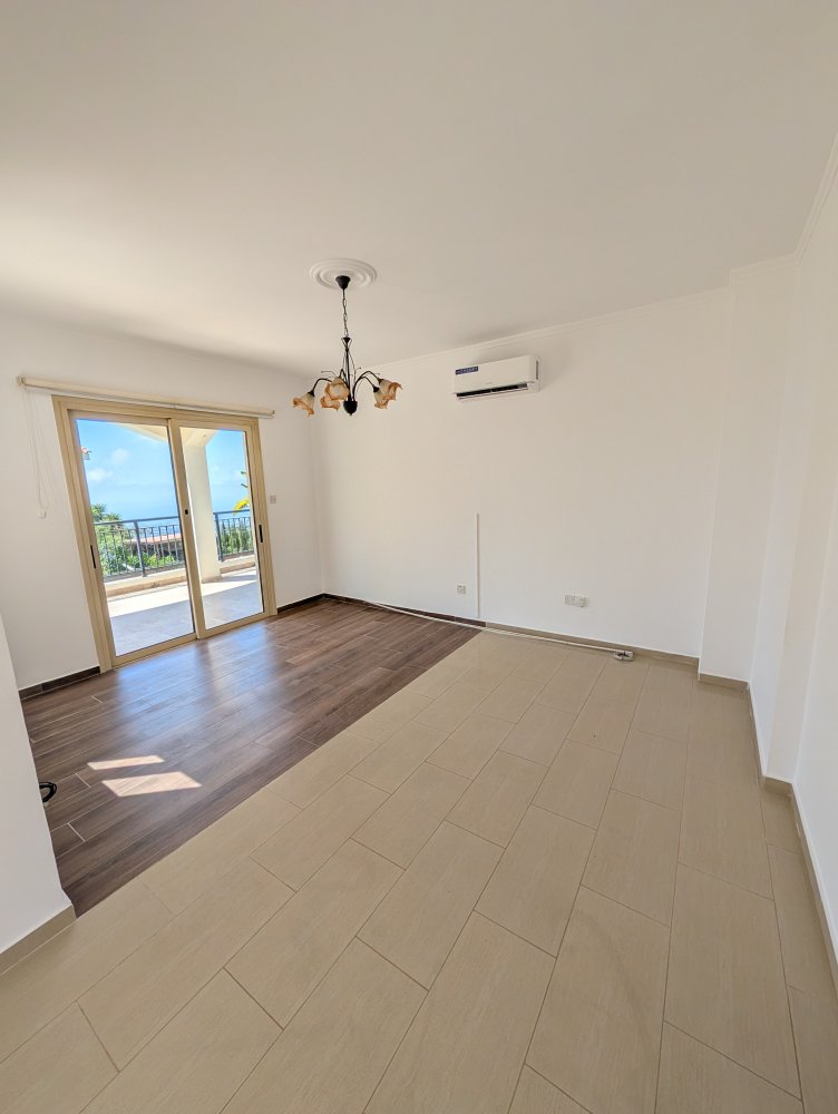 4 bedrooms Villa in Tala, Paphos, Cyprus No. 62106