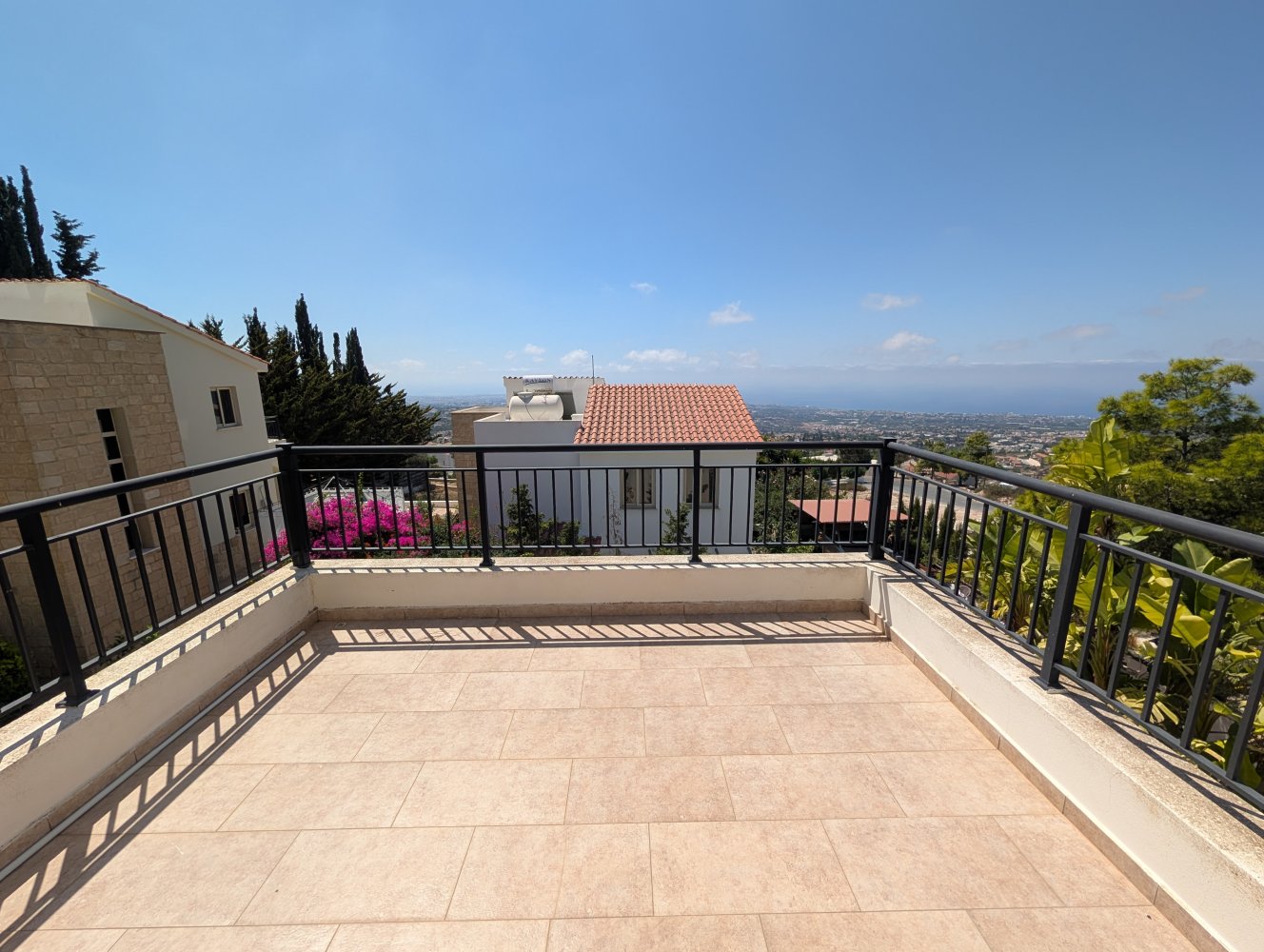 4 bedrooms Villa in Tala, Paphos, Cyprus No. 62106