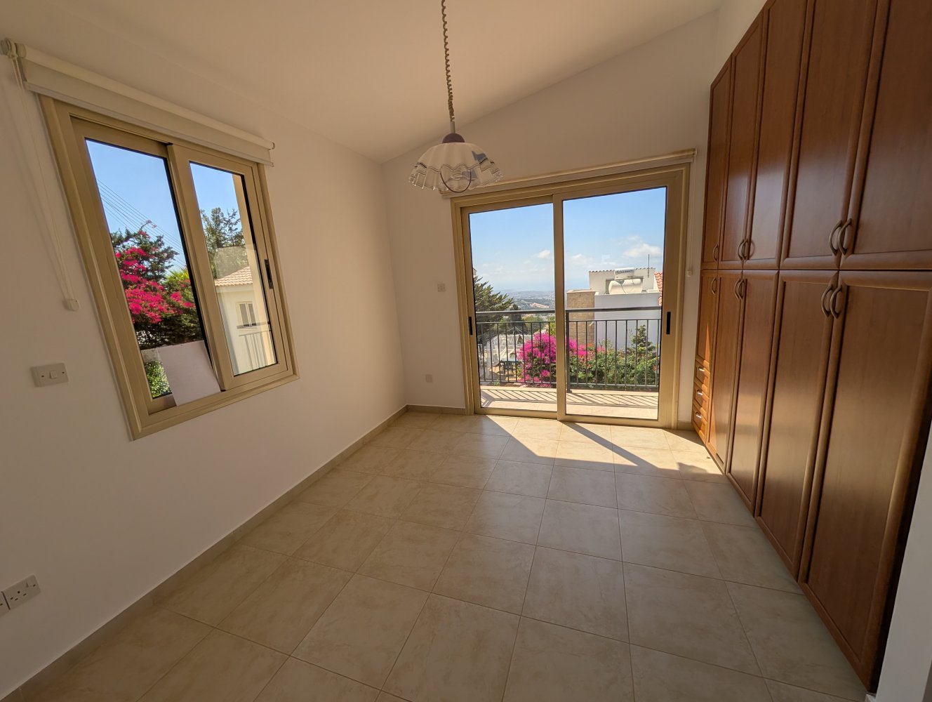 4 bedrooms Villa in Tala, Paphos, Cyprus No. 62106