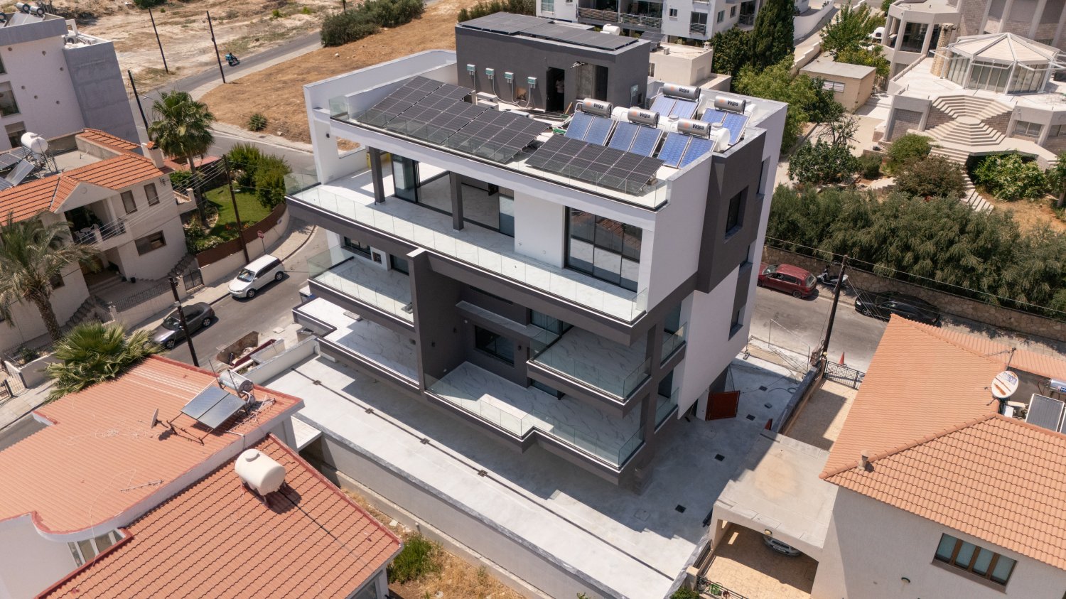3 dormitorios Apartamento en Agios Athanasios, Limassol, Chipre No. 62154