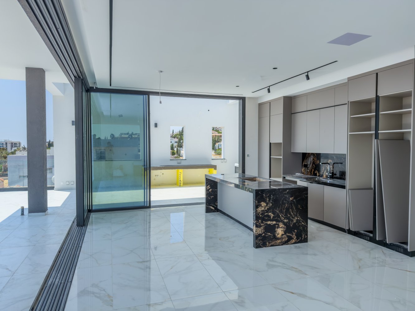 3 dormitorios Apartamento en Agios Athanasios, Limassol, Chipre No. 62154