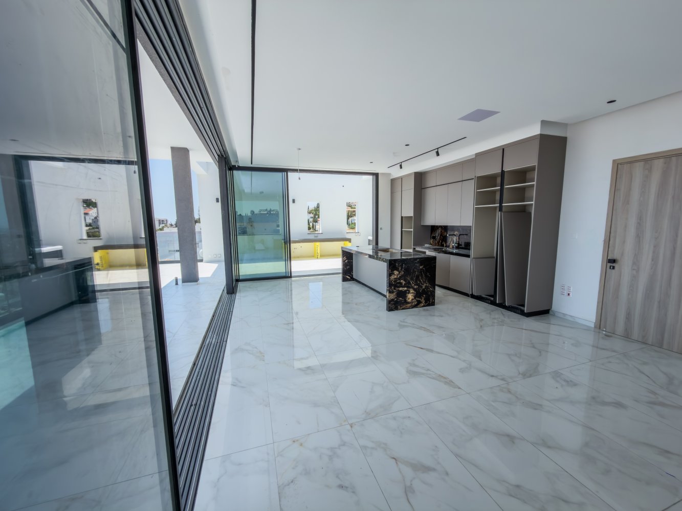 3 dormitorios Apartamento en Agios Athanasios, Limassol, Chipre No. 62154