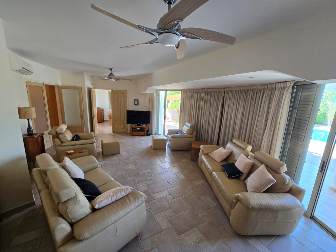 4 bedrooms Villa in Pegeia, Paphos, Cyprus No. 61478