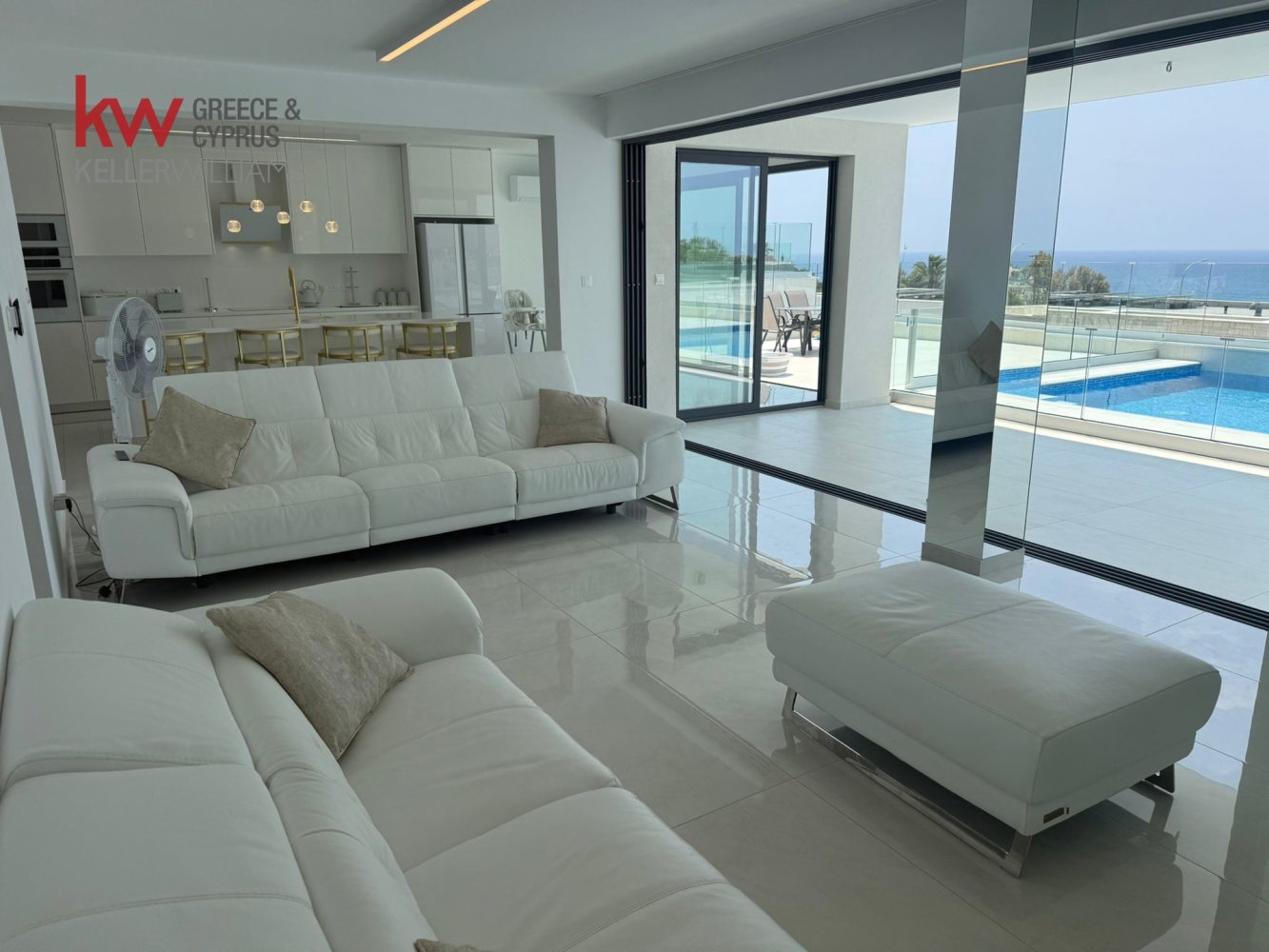 4 bedrooms Villa in Kissonerga, Paphos, Cyprus No. 61275
