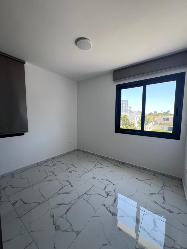 2 bedrooms Apartment in Larnaca, Larnaka, Cyprus No. 61494