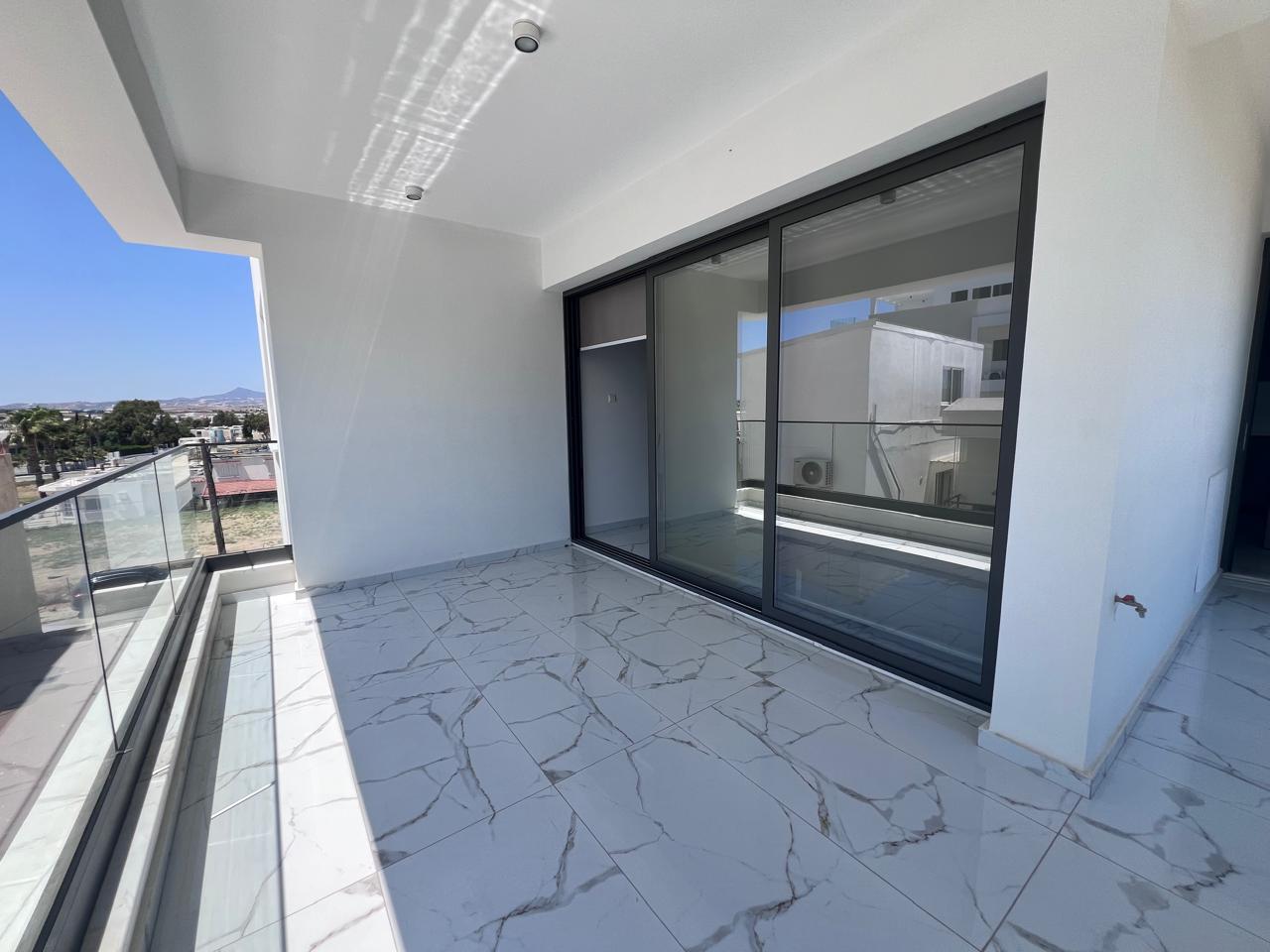 2 bedrooms Apartment in Larnaca, Larnaka, Cyprus No. 61494