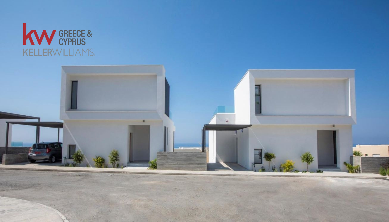 3 bedrooms Villa in Chloraka, Paphos, Cyprus No. 61112