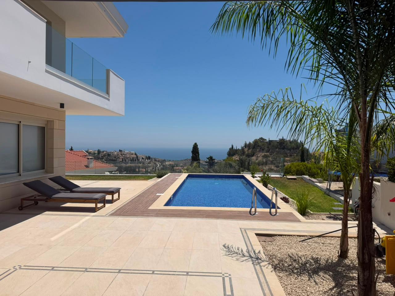 5 bedrooms Villa in Agios Tychonas, Limassol, Cyprus No. 61627