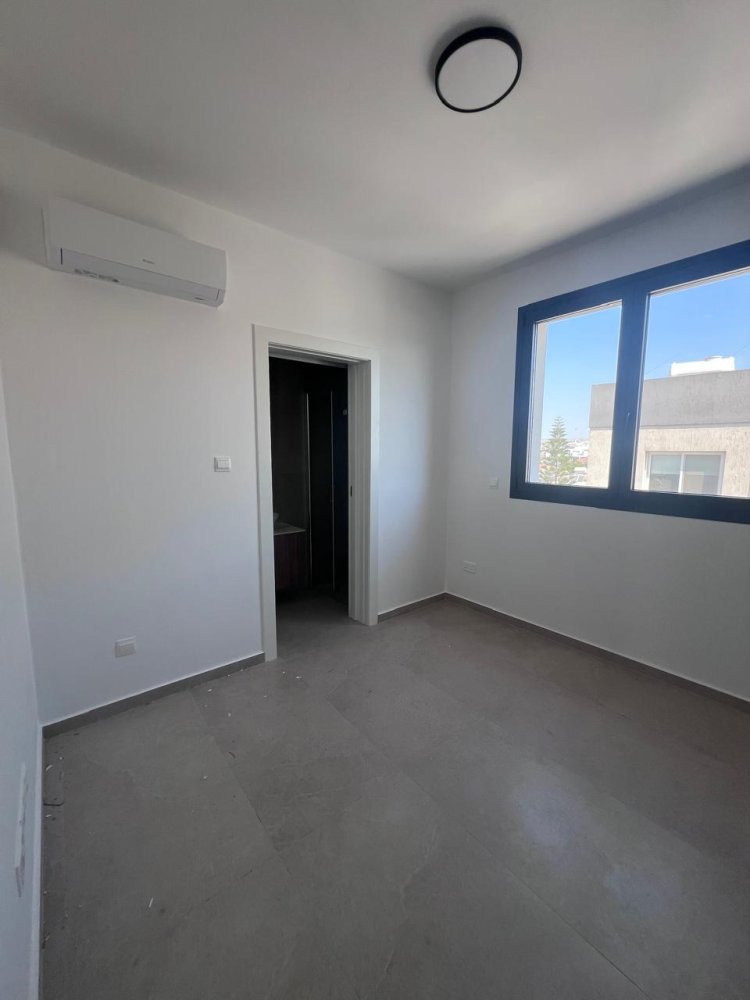 2 chambres Appartement à Larnaca, Larnaka, Chypre No. 61535