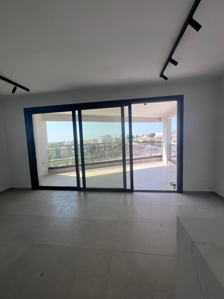 2 chambres Appartement à Larnaca, Larnaka, Chypre No. 61535