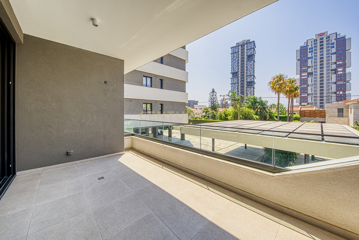 2 dormitorios Apartamento en Germasogeia, Limassol, Chipre No. 65454