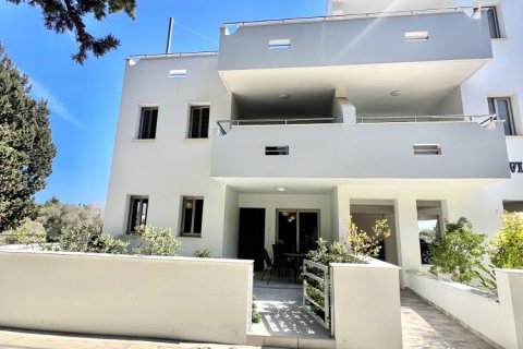 Квартира с 2 спальнями в Менеу, Ларнака, Кипр № 40083