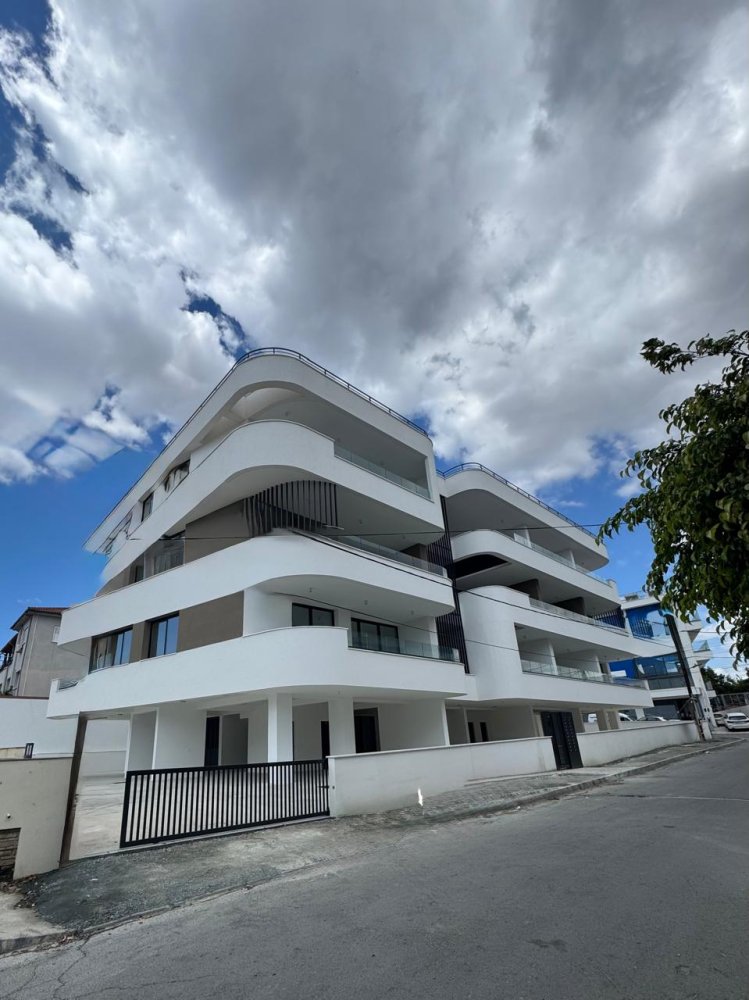 2 bedrooms Apartment in Limassol, Cyprus No. 61575