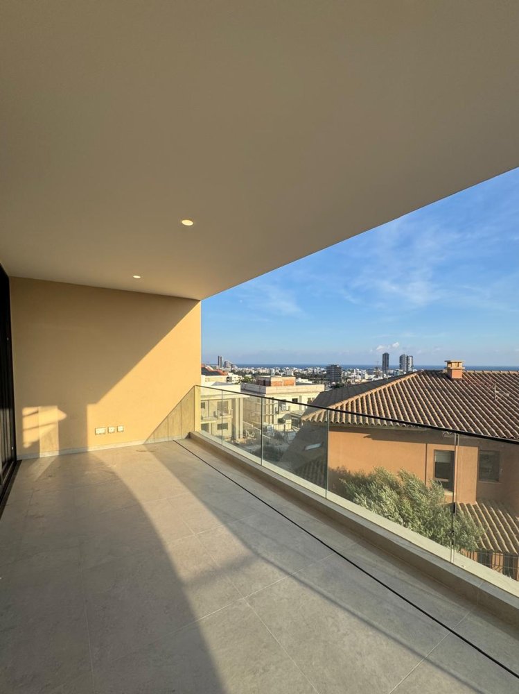 2 bedrooms Apartment in Germasogeia, Limassol, Cyprus No. 62142