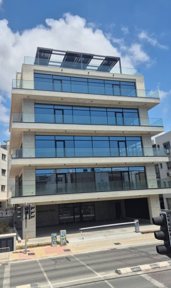 170m2 Commercial property in Limassol, Cyprus No. 60573