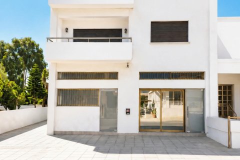 150m2 Propriété commerciale à Omonoia, Limassol, Chypre No. 62701