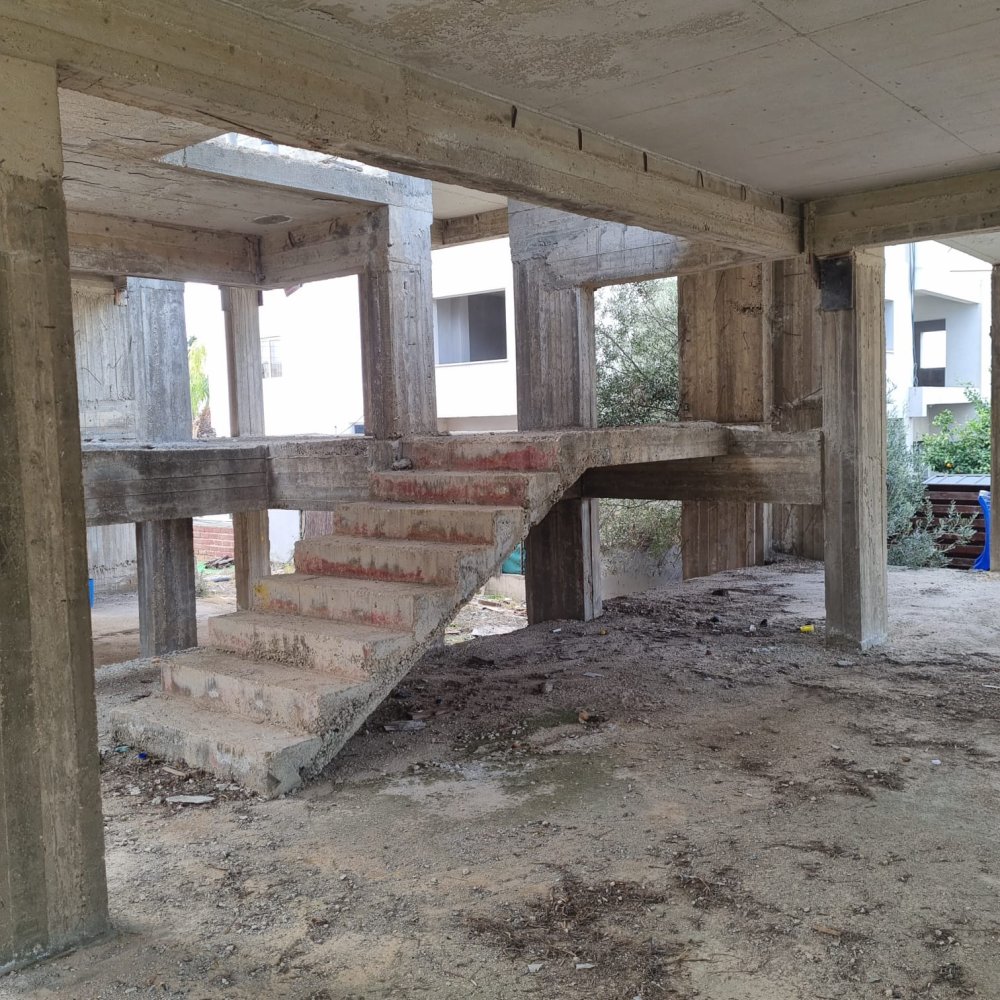 725m2 Land in Paphos, Cyprus No. 61030