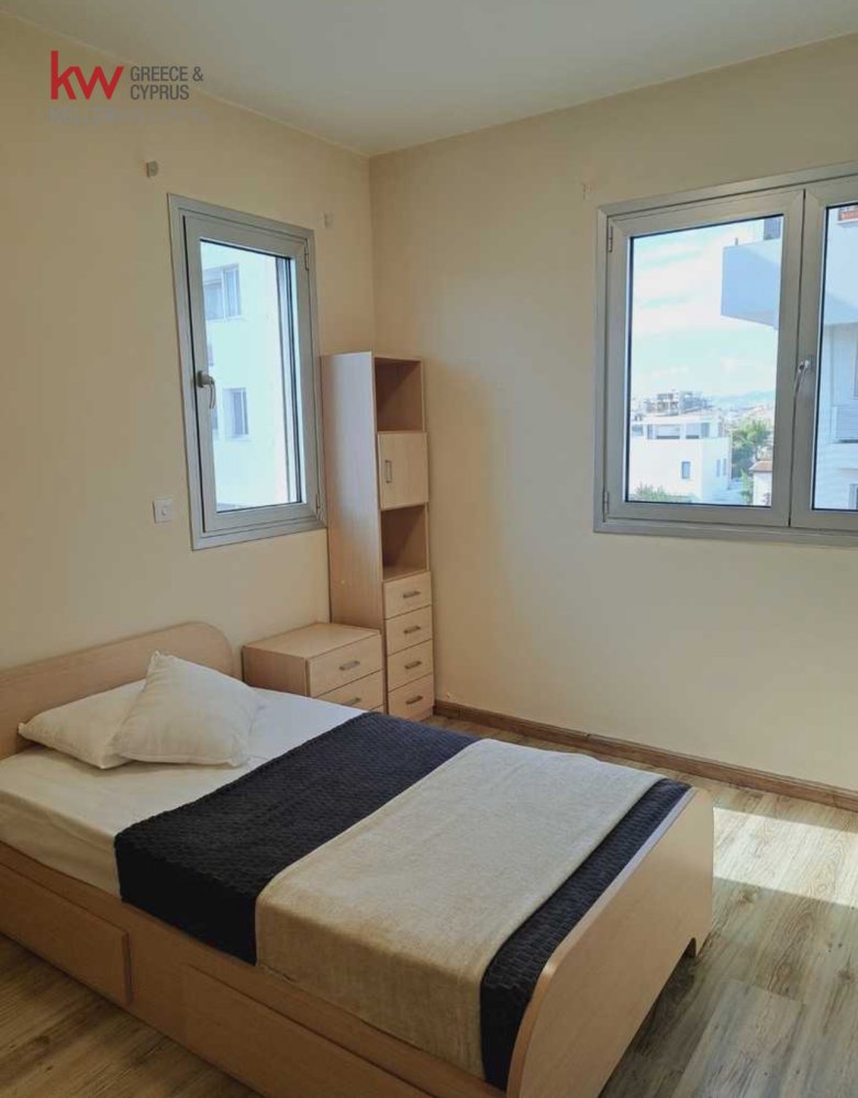 Квартира с 3 спальнями в Ларнака, Кипр № 40155