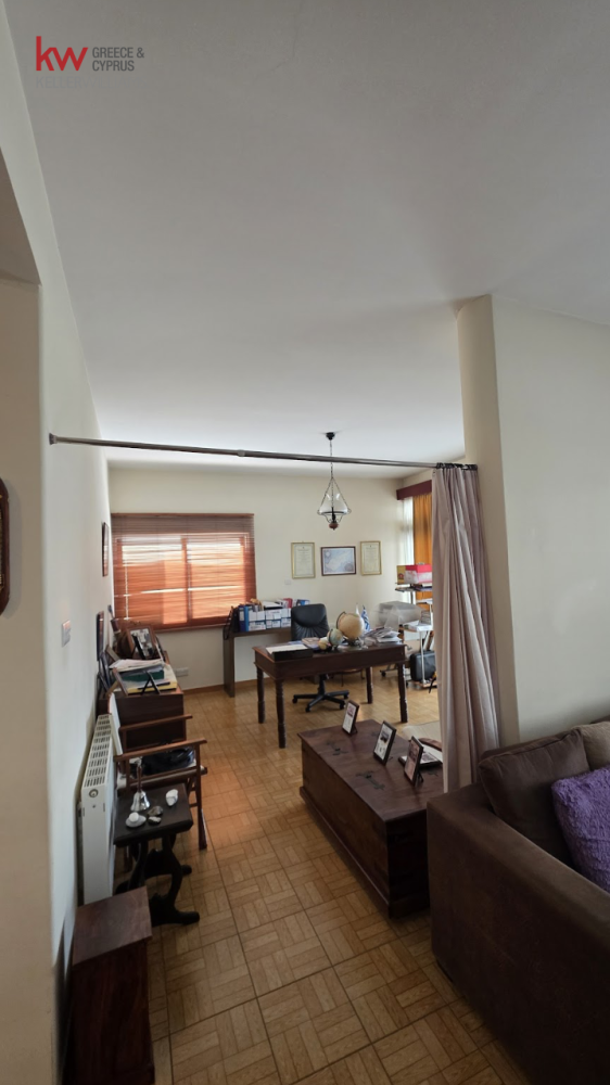 8 chambres Bâtiment à Aglandjia, Nicosia, Chypre No. 51814