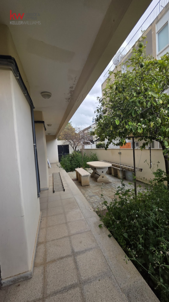 8 chambres Bâtiment à Aglandjia, Nicosia, Chypre No. 51814