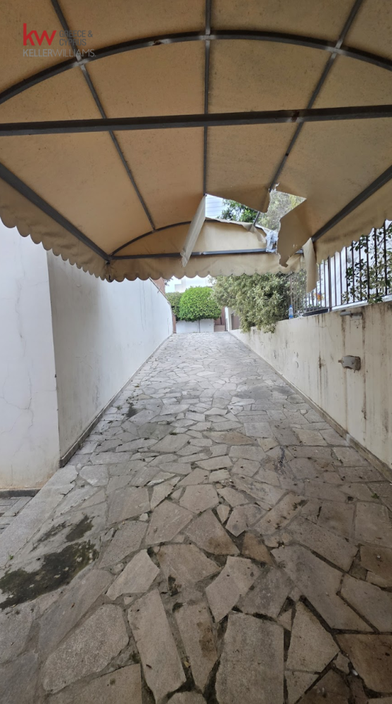 8 chambres Bâtiment à Aglandjia, Nicosia, Chypre No. 51814